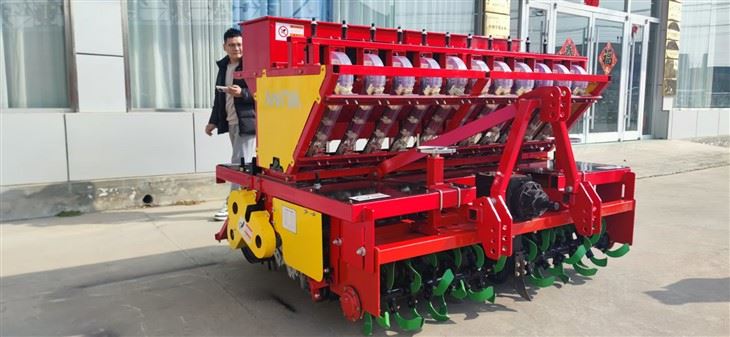 16 Rows Large Scale Garlic Planting Machine Garlic Straight Bud Sowing Machine price