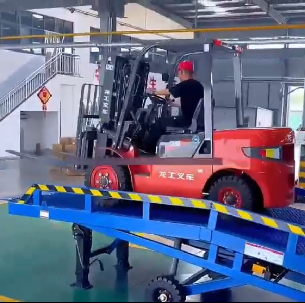 Mobile Ramp Two-section Folding Type