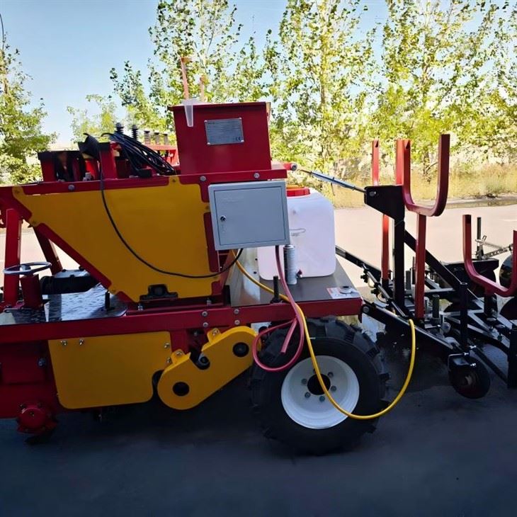 Multifunction 5 Row Garlic Bud Up Planter All in One Sowing Mulching Spraying Drip Irrigation