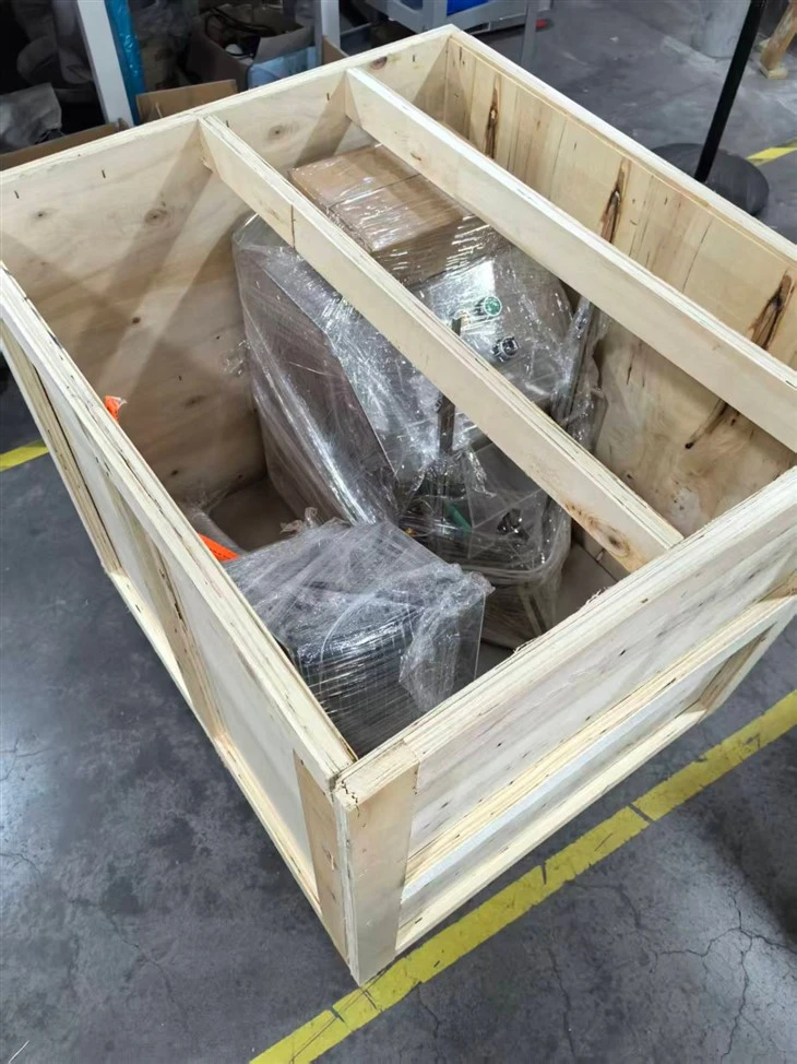 Semi-Automatic Cylindrical Mesh Bag Packing Machine For Garlic Orange Lemon high quality